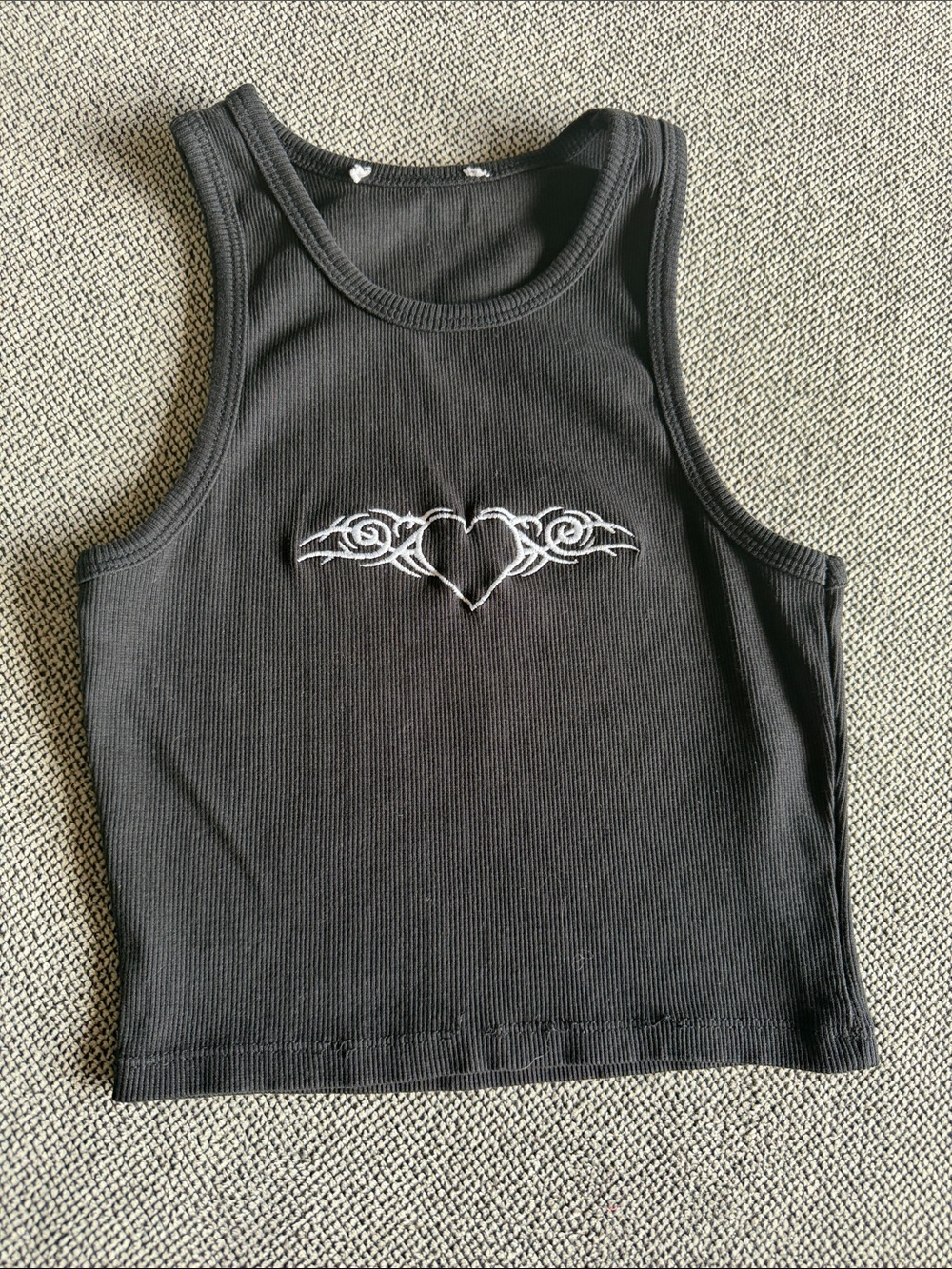 Urban Planet Black Ribbed Cropped Tank with White Heart Embroidery sz S